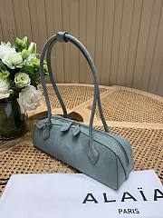 Alaia Le Teckel Medium Bag In Nubuk Calfskin Sage - 33x11x10cm - 5