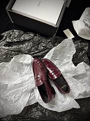 YSL Le Loafer Supple In Eel Burgundy - 2