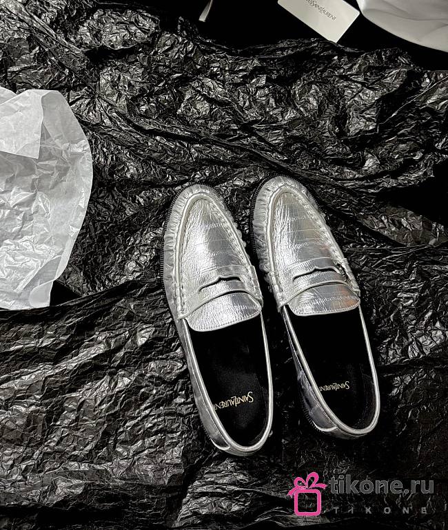 YSL Le Loafer Supple In Eel Silver - 1