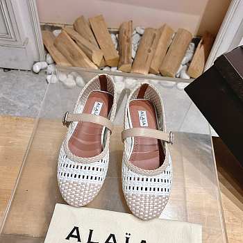Alaia Ballet Flats In Knitted Lurex Beige - White