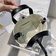 Small Dior Toujours Vertical Tote Bag Two-Tone Latte and Black Macrocannage Calfskin - 18x16x12cm - 4