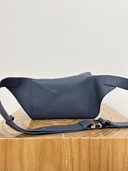 Loewe Small Puzzle Bumbag In Classic Calfskin Indigo Dye - 24x16x10.5cm - 5
