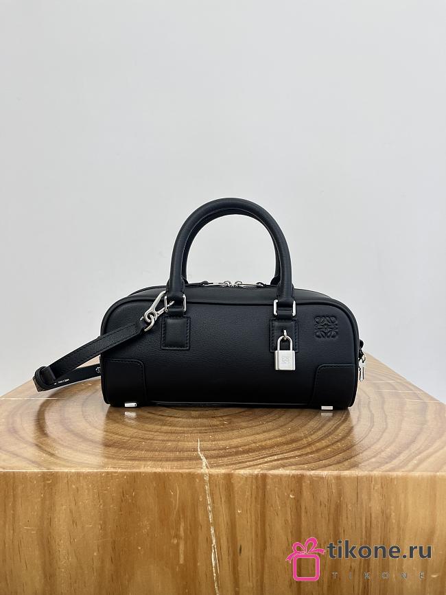 Loewe Amazona 23 Cropped Bag in Shiny Calfskin Black - 23x11x10cm - 1