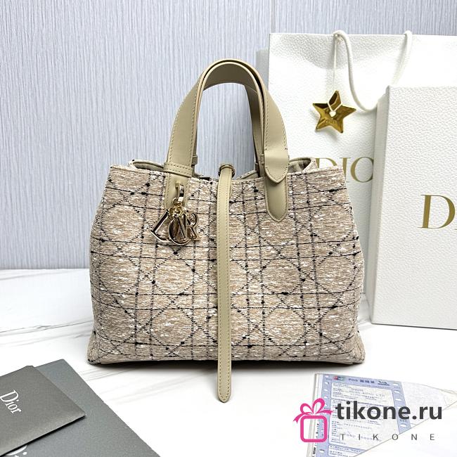 Medium Dior Toujours Bag Light Biscuit Tweed with White Cannage Motif - 28.5x21.5x17cm - 1