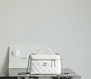 Chanel Vanity with Chain Shiny Grained Calfskin Strass & Silver Tone Metal White - 17x19.5x5cm - 4