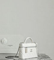 Chanel Vanity with Chain Shiny Grained Calfskin Strass & Silver Tone Metal White - 17x19.5x5cm - 2