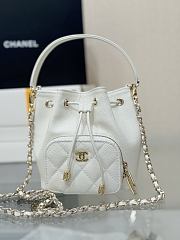 Chanel Clutch With Chain Grained Shiny Calfskin & Gold Tone Metal White - 15cmx12.5cmx7.5cm - 1