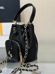 Chanel Clutch With Chain Grained Shiny Calfskin & Gold Tone Metal Black - 15x12.5x7.5cm - 6