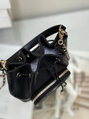 Chanel Clutch With Chain Grained Shiny Calfskin & Gold Tone Metal Black - 15x12.5x7.5cm - 4
