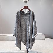 LV Malles Merveilleuses Shawl Gray M96117 - 143x143cm - 6