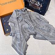LV Malles Merveilleuses Shawl Gray M96117 - 143x143cm - 3