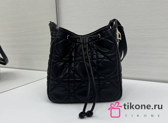 Dior Medium D-Motion Bag Black Macrocannage Lambskin - 23x24x13cm - 1