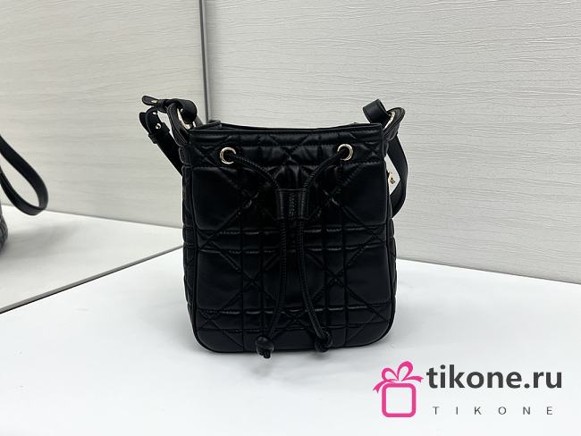 Dior Small D-Motion Bag Black Macrocannage Lambskin - 17x19.5x11cm - 1