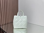 Medium Dior Toujours Vertical Tote Bag White Macrocannage Calfskin - 23x24x16cm - 6