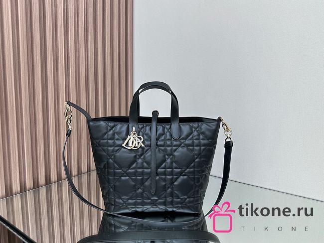 Medium Dior Toujours Vertical Tote Bag Black Macrocannage Calfskin - 23x24x16cm - 1
