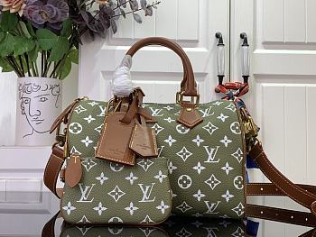 LV Speedy P9 Bandouliere 25 Autres Cuirs Monogram Green Sancha - 25x15x15cm