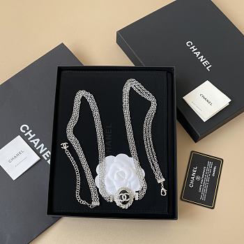 Spring-Summer 2025 Chanel Chain Belt Metal Resin & Diamantés Silver Black & Crystal