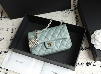  Chanel Classic Mini Bag With Hook Lambskin Light Green - 19x11x7cm