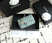  Chanel Classic Mini Bag With Hook Lambskin Light Green - 19x11x7cm - 2