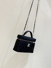Chanel Vanity with Chain Shiny Grained Calfskin Strass & Silver Tone Metal Black - 17x19.5x5cm - 4
