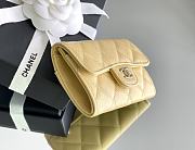Chanel Classic Flap Card Holder Caviar Gold Yellow - 7.5x11.3x2.1cm - 5