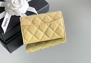 Chanel Classic Flap Card Holder Caviar Gold Yellow - 7.5x11.3x2.1cm - 2