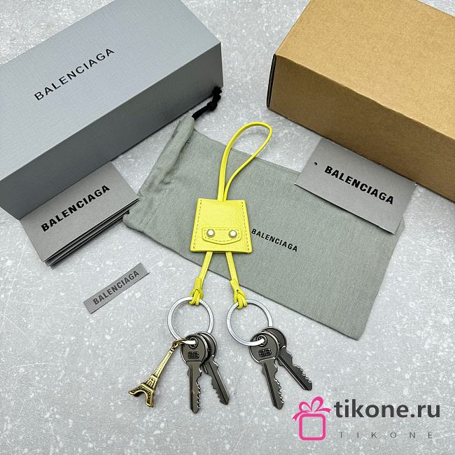 BalenciagaLe City Charm Eiffel in Yellow - 1