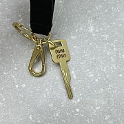 Miumiu Logo Engraved Leather Keyring Black - 2