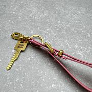Miumiu Logo Engraved Leather Keyring Pink - 3