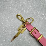Miumiu Logo Engraved Leather Keyring Pink - 2