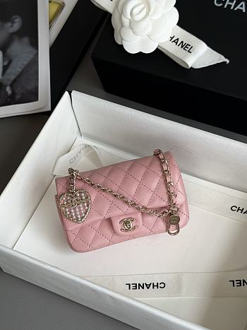 Chanel Classic Mini Bag With Hook Lambskin Pink - 19x11x7cm