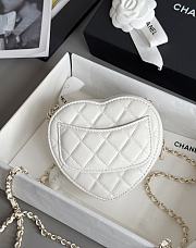 Chanel Mini Heart Bag Lambskin & Gold Tone Metal White - 12x13x5.5cm - 3
