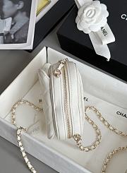 Chanel Mini Heart Bag Lambskin & Gold Tone Metal White - 12x13x5.5cm - 4