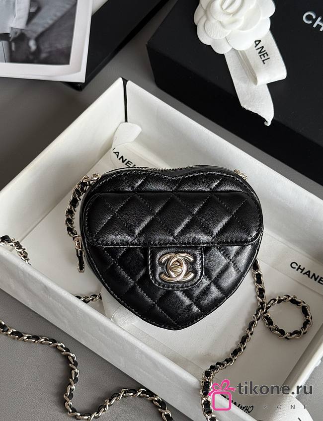 Chanel Mini Heart Bag Lambskin & Gold Tone Metal Black - 12x13x5.5cm - 1