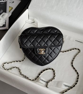 Chanel Heart Bag Lambskin & Gold Tone Metal Black - 18x19x5cm