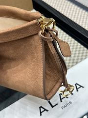 Alaia Le Click East West Medium Bag In Nubuck Umber - 30x14x9cm - 6