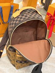 LV Discovery Backpack PM Monogram Landscape M26130 - 29x38x20cm - 4