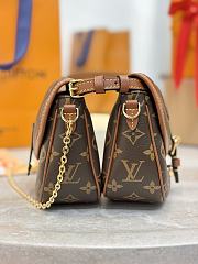 LV Duo BB Monogram M26592 - 19x14x6cm - 6