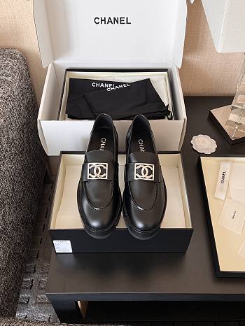 Chanel Black Moccasin Platform Loafers With Silver