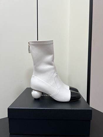Fall-Winter 2025/26 Chanel Boots White