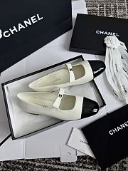 Chanel Mary Janes Lambskin and Patent Calfskin Ivory & Black - 4