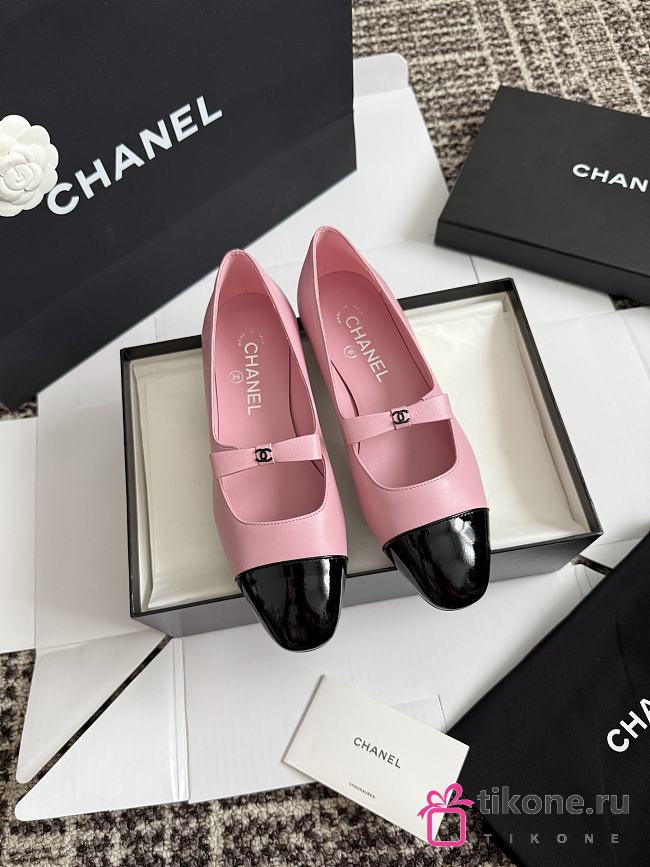 Chanel Mary Janes Lambskin and Patent Calfskin Pink & Black - 1
