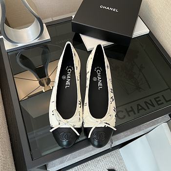 Chanel Ballerina Coco Chanel Black White