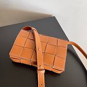 Bottega Veneta Cassette in Deep Brown - 23x15x5cm - 6