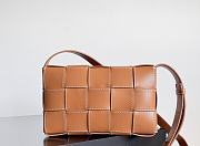 Bottega Veneta Cassette in Deep Brown - 23x15x5cm - 3