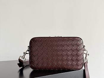 Bottega Veneta Small Intrecciato Camera Bag in Madder Brown - 24.5x15x6cm
