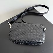 Bottega Veneta Small Intrecciato Camera Bag in Black - 24.5x15x6cm - 3