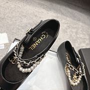 Chanel Mary Janes Lambskin Patent Calfskin Imitation Pearls & Metal Black - 2