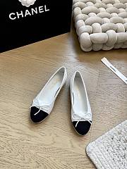 Chanel Ballet Flats Embroidered Fabric & Grosgrain White & Black - 1