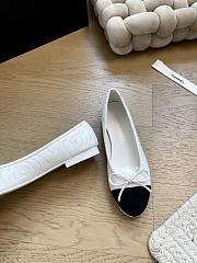 Chanel Ballet Flats Embroidered Fabric & Grosgrain White & Black - 6